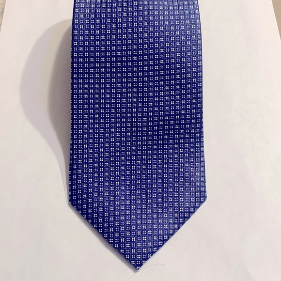 Tommy Hilfiger Navy tie brand new w/ tags - Picture 1 of 5